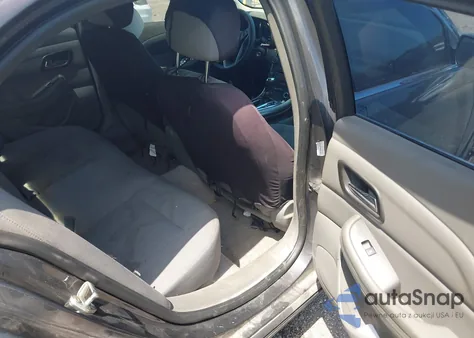 2013 Chevrolet Malibu 1Ls из США, поврежденный, VIN 1G11B5SA0DF352234